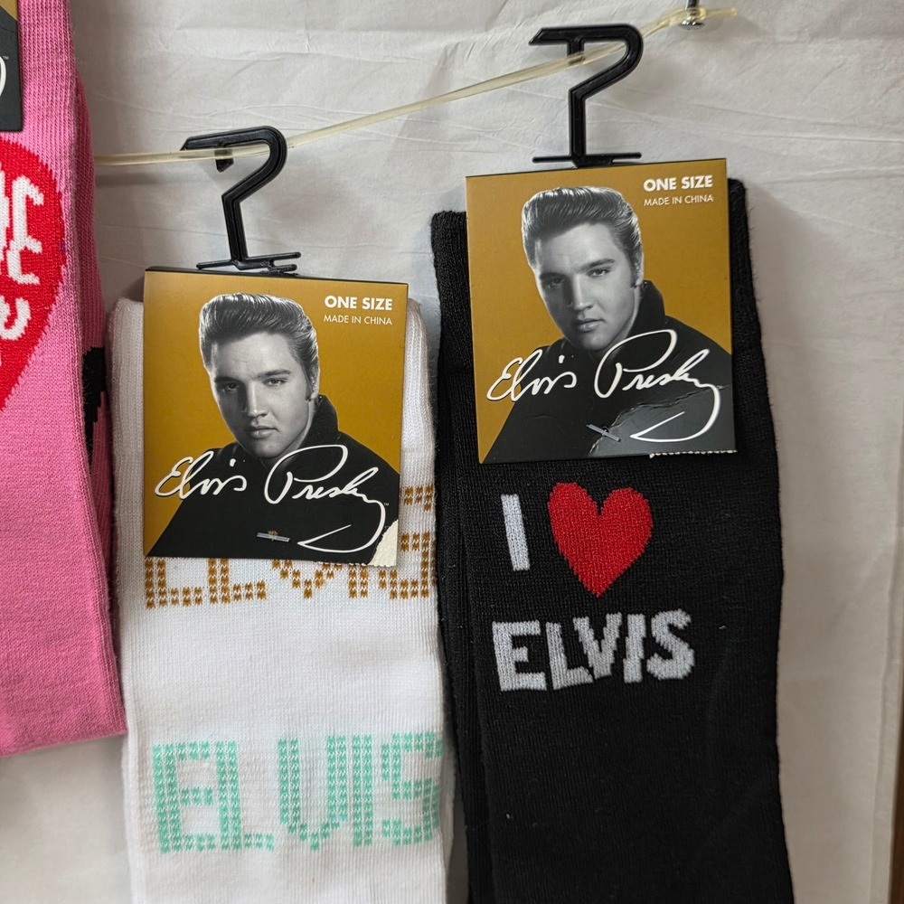 Elvis Presley Crew Socks 5 Pair Set Love Me Tender Rock N Roll Pink White Black - Picture 5 of 7